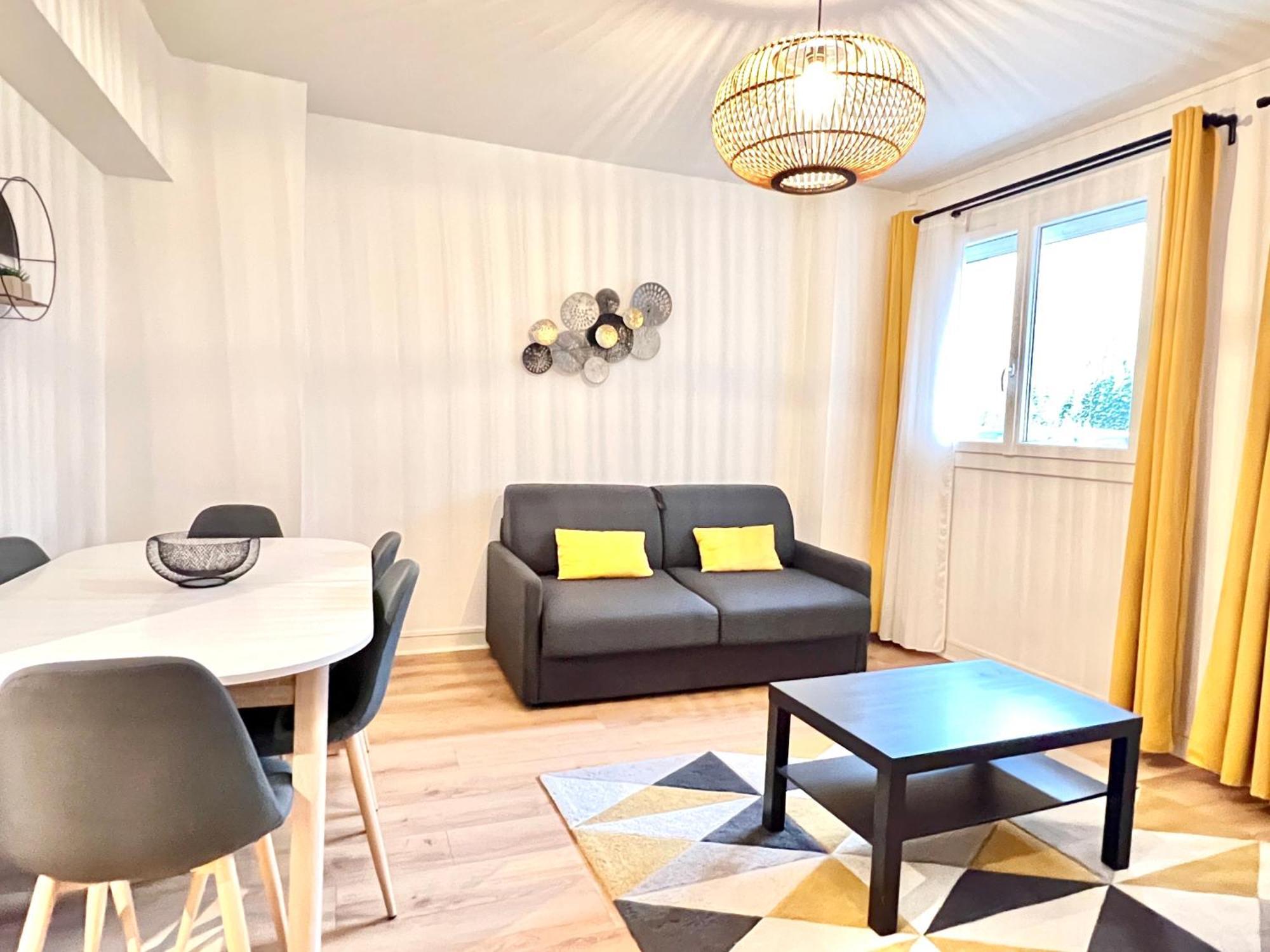 Stay House To Poitiers Esterno foto