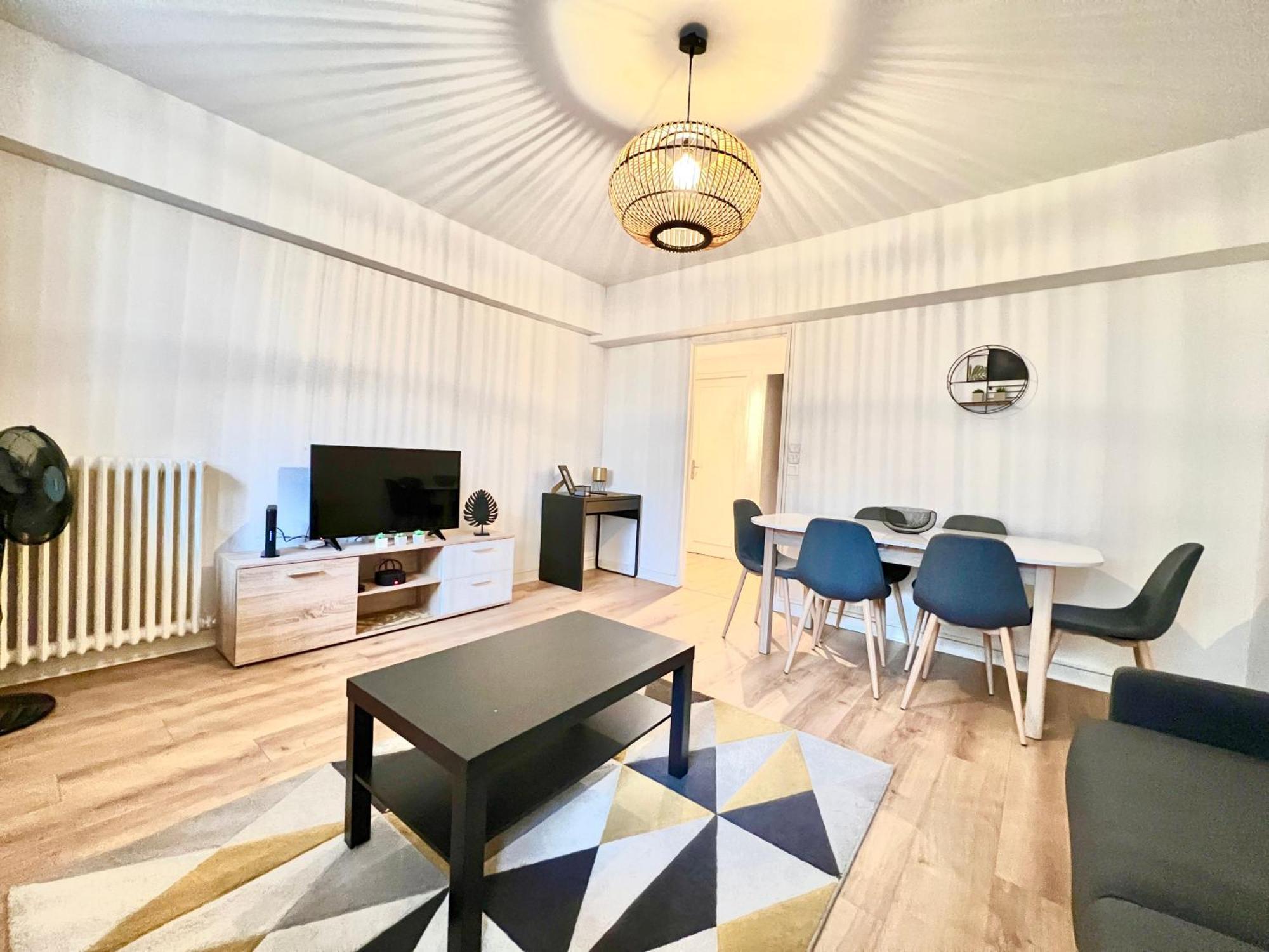 Stay House To Poitiers Esterno foto
